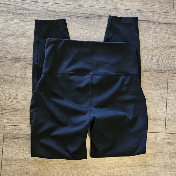 Hardly Worn - OLD NAVY ACTIVE - Lot of 2 identical Go-Dry Leggings - Size Small - Picture 4 of 6